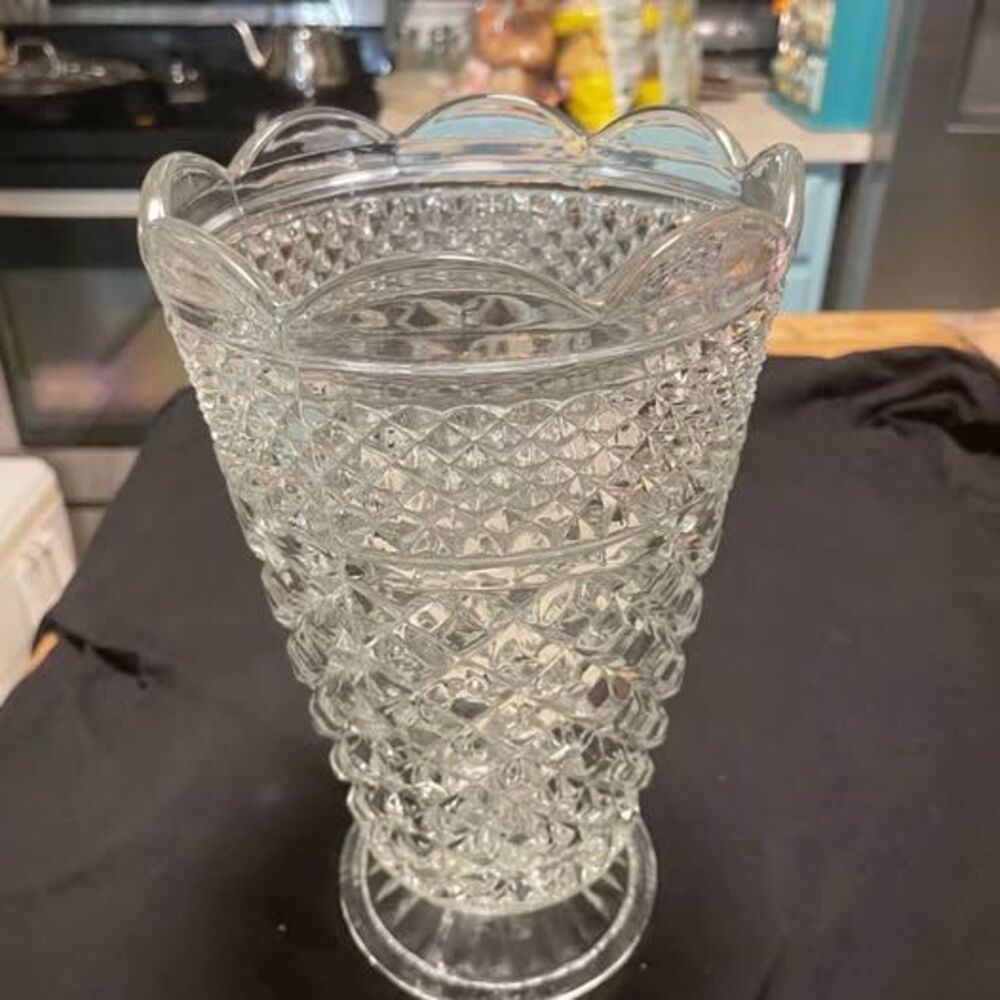 Anchor Hocking Wexford Clear Glass Vase